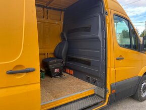 Volkswagen Crafter 2.5TDI - 9