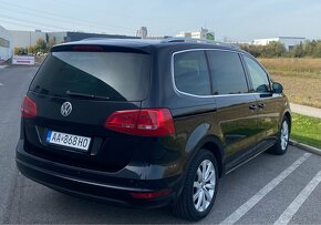 Volkswagen Sharan 2.0 TDi Highline rodinne MPV - 9