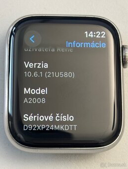 Apple Watch Series 4 (GPS + Cellular) Stainless Steel - 9