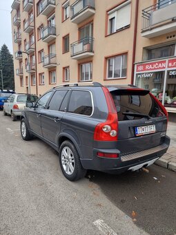 Predám Volvo xc90 120kw  7 miestne - 9