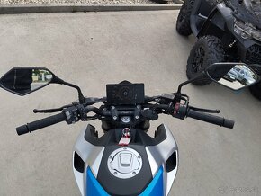 CFMOTO NK 300 - 9