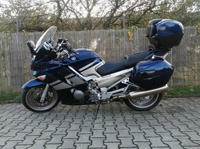 Yamaha FJR 1300 - 9