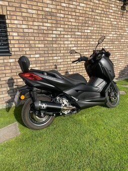 Yamaha Xmax 300 - 9