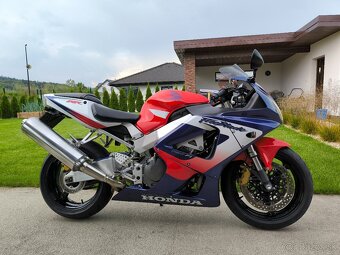 P: HONDA CBR 929 FIREBLADE, 2000, 45 TIS KM, NADHERNY STAV - 9