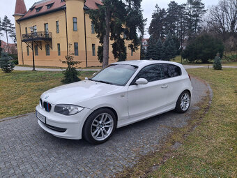 BMW 118d sport TOP STAV  - 9