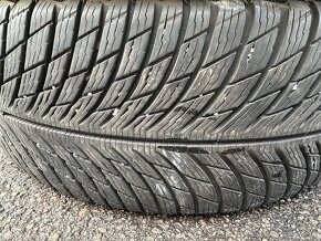 Michelin zimné 235/55 R18 - 9