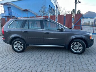 Volvo XC90 2,4 D5 AWD manuál - 9