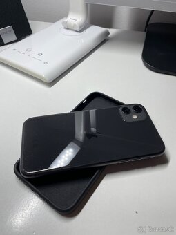 iPhone 11 black ,zdravie 100 percent - 9