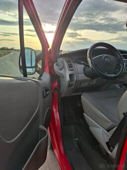 Opel Vivaro 2.0 CDTi,Tažné,9míst nafta manuál 66 kw - 9