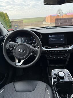 KIA Niro EV 64 kWh 150 kw - 9