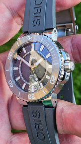 ORIS Aquis Date "Source Of Life" Limited Edition - 9