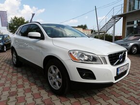 Volvo XC60 D5 (151kW) AWD Kinetic Geartronic - 9