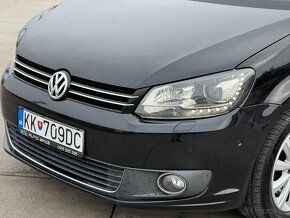 Volkswagen Touran 2.0 TDI DSG HIGHLINE XENON NAVI - 9