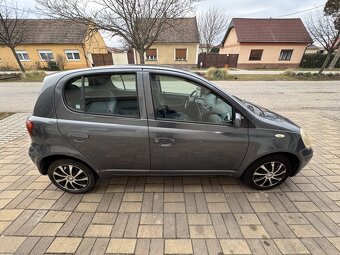 Toyota Yaris 1.0 VVT-i Dream - 9