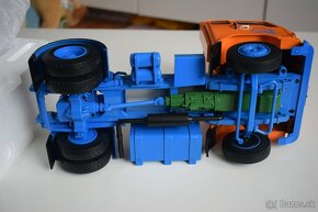 1:18 Volvo F88 Deutrans Truck year 1965 - 9