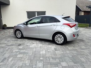 Hyundai i30 1.6Crdi Facelift 2016 - 9