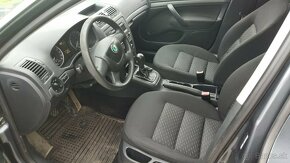 Škoda Octavia Combi 1.6 TDi - 9