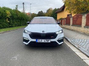 Škoda Octavia RS IV 180Kw Hybrid Sedan Matrix 2022 Rok - 9