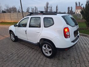 DACIA DUSTER 1,6 BENZÍN 4X4 ROK 2011 - 9