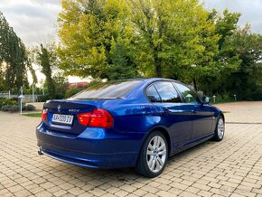 BMW E90 320d 2010 Facelift - 9