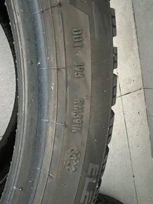 Zimne pneumatiky Pirelli Winter Scorpion 235/45 R21 - 9