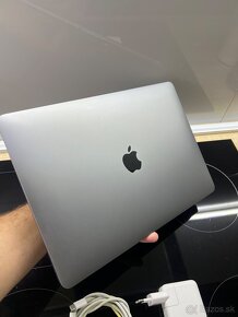 Predam vymenim Macbook Air 2019 128GB - 9