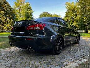 Lexus ISF IS-F 311kw šedé, červené, strieborné - 9