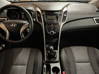 Hyundai i30 1.6crdi 94 kw - 9