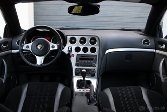 Alfa Romeo Brera 2.4 JTD - 9