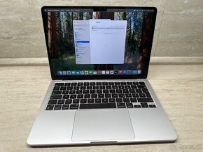 MacBook Air 13 M3 (2024) 16 GB / 512 GB, záruka: 8.11.2025 - 9