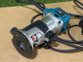 Makita Jednoručná multifunkčná fréza, RT0702C - 9