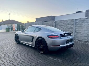 Porsche Cayman 4.0 GTS - 9