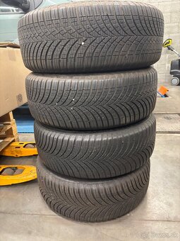 225/55 R18 - 9