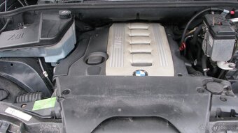 BMW X5, 3,0 diesel, r. 2006 - 9