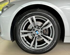 BMW 320d Touring Bussines - 9