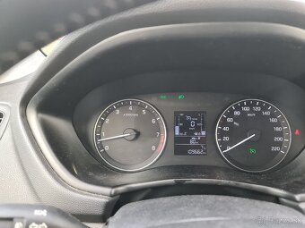 Hyundai i20 active 2018 110000km - 9