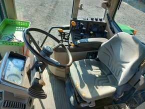 Traktor John Deere 6910 - 9