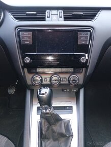 Octavia Combi Elegance 2,0 TDI, 4x4, 2014 - 9