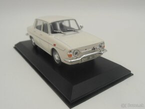 Renault  1/43 - 9