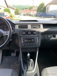 VW Caddy 2.0TDI DSG - 9