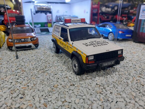 model auta Jeep Cherokee renault assistance Otto mobile 1:18 - 9