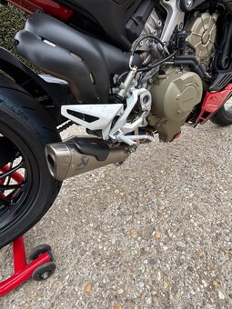 Ducati Streetfighter V4S - 9