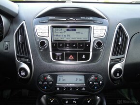 Hyundai ix35 1.7CRDi PREMIUM - SERVIS - 9