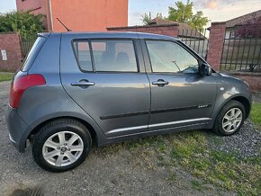 Suzuki Swift 1.3i 4x4 160 000KM - 9