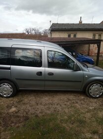 Opel Combo Tour 1.7cdti 74kw rok 7/2010 Family - 9