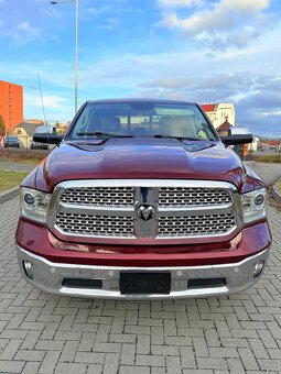 Dodge RAM Laramie 5.7 HEMI—LONG—2018—kůže—tažné 3.5t - 9