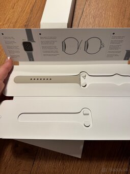 Apple Watch SE - Aluminum Gold - 9