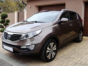 KIA SPORTAGE 2.0 CRDI 4X4 SPIRIT - 9