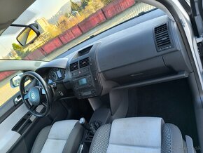 Volkswagen Cross Polo 1.9 TDi - 9