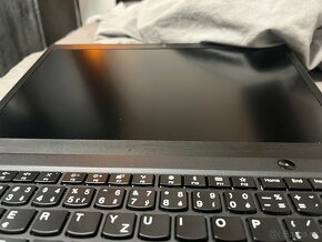 Lenovo thinkpad t495s - 9